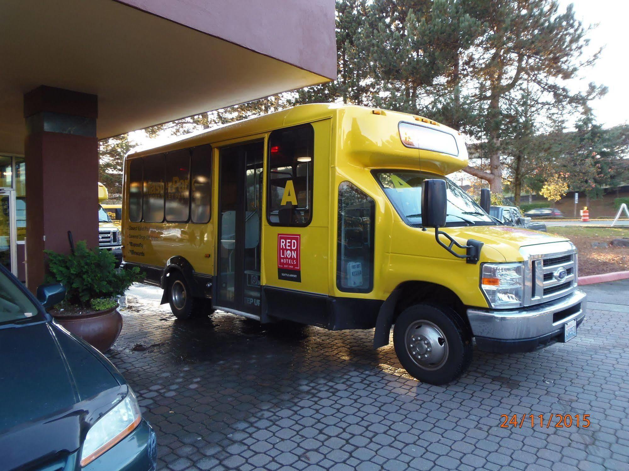 Red Lion Hotel Seattle Airport SeaTac Exterior photo